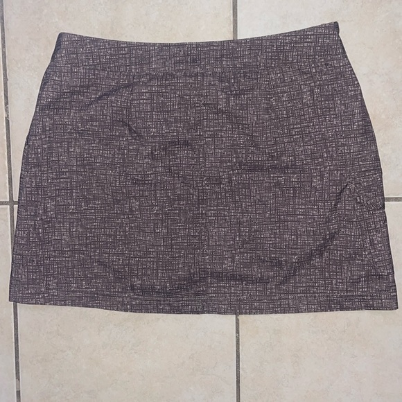 Cute skort! Great condition - Picture 2 of 6